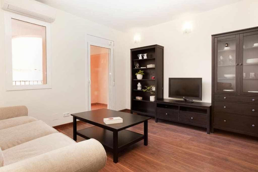 Apart Centrico Con Terraza En Gracia บาร์เซโลนา ภายนอก รูปภาพ